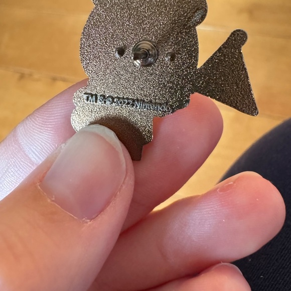 Animal Crossing Tom Nook Enamel Pin - Picture 2 of 2